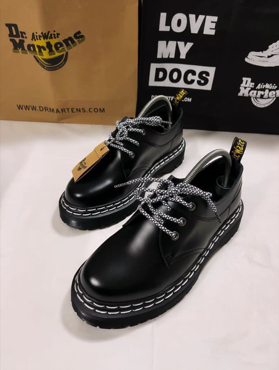 Xmela Dr Martens